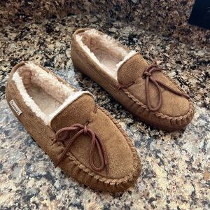 Bearpaw slippers